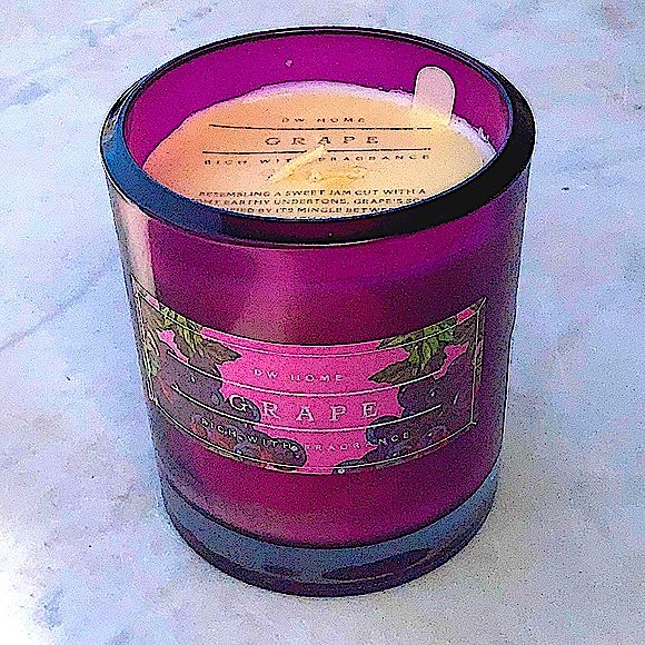 DW HOME CANDLE GRAPE 1 WICK 13.7 oz RICHLY SCENTED NEW - Picture 1 of 4